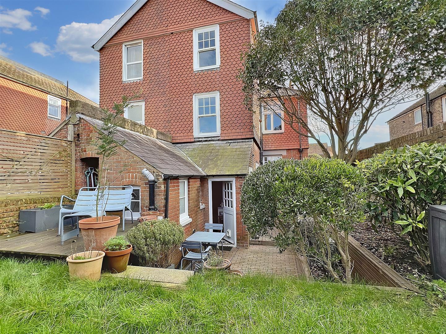 Property Details for Vicarage Drive Eastbourne East Sussex BN20 8AR Town Property Estate